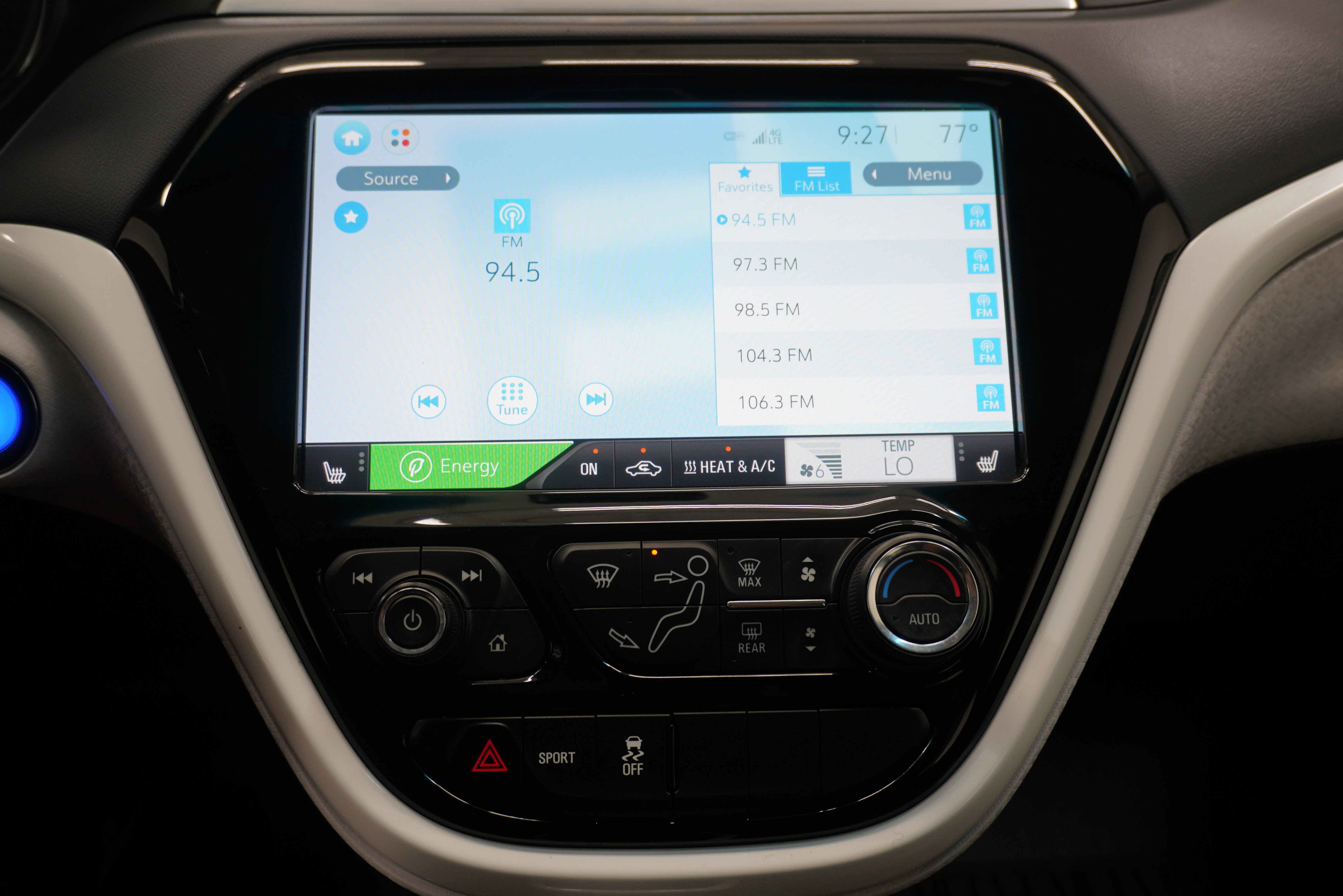 Used 2018 Chevrolet Bolt LT image 17