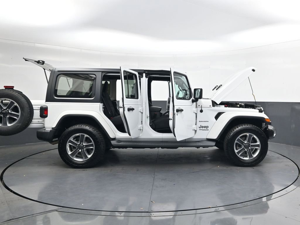 Used 2019 Jeep Wrangler Unlimited Sahara image 33