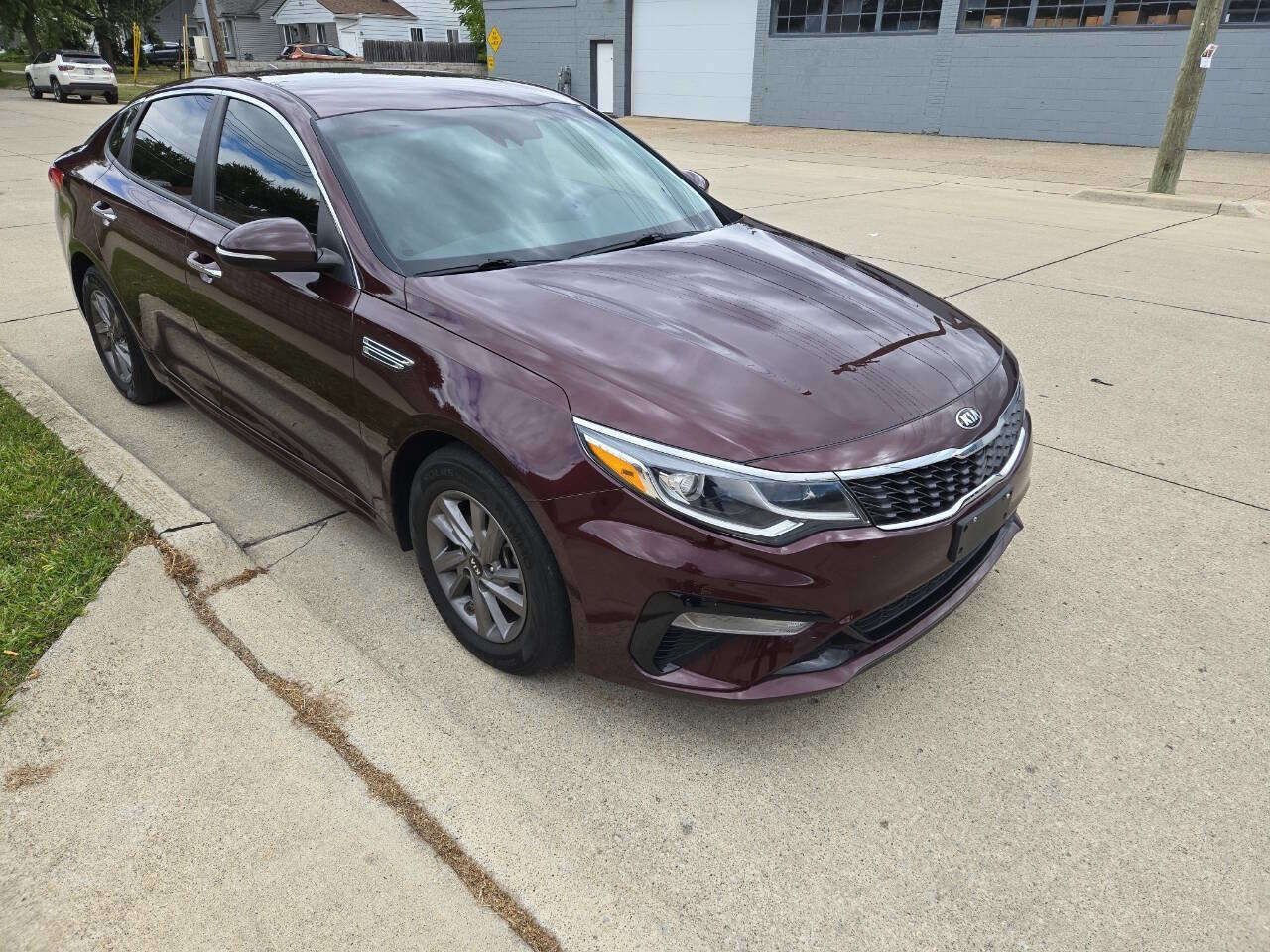 Used 2020 Kia Optima LX image 8