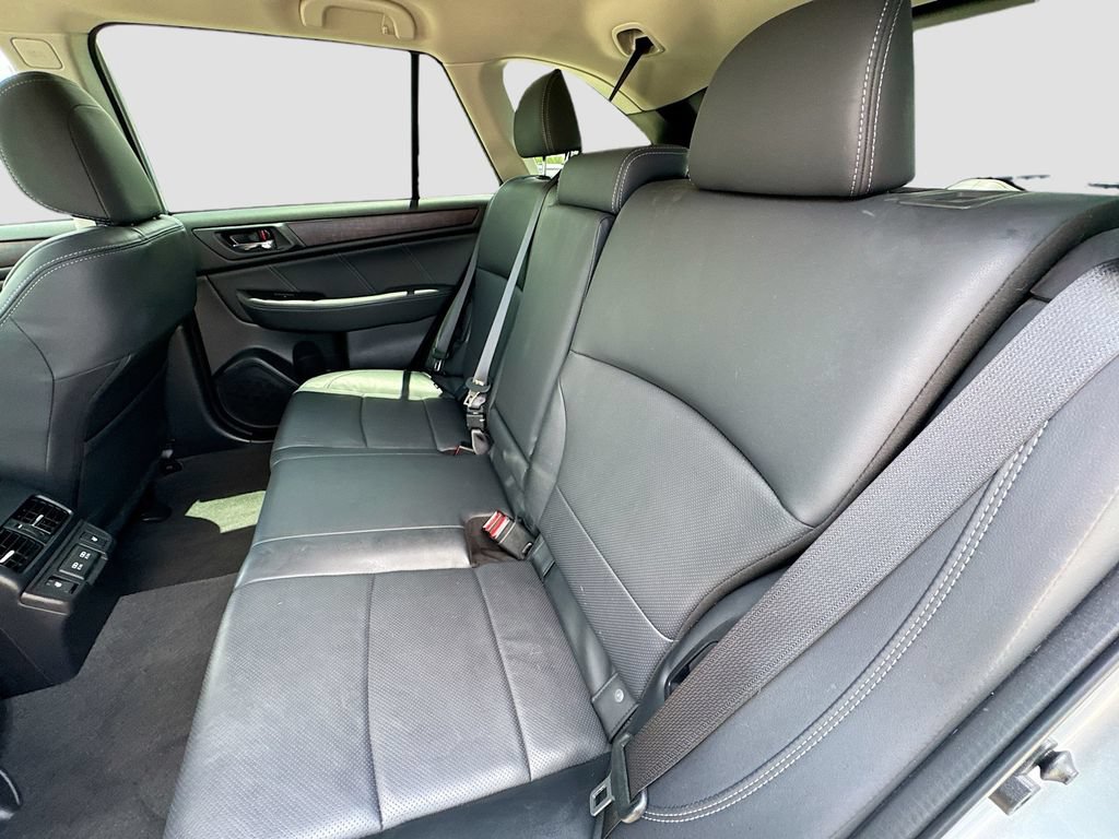 Used 2019 Subaru Outback 3.6R Limited w/ Popular Package #2 AWD/4WD image 31