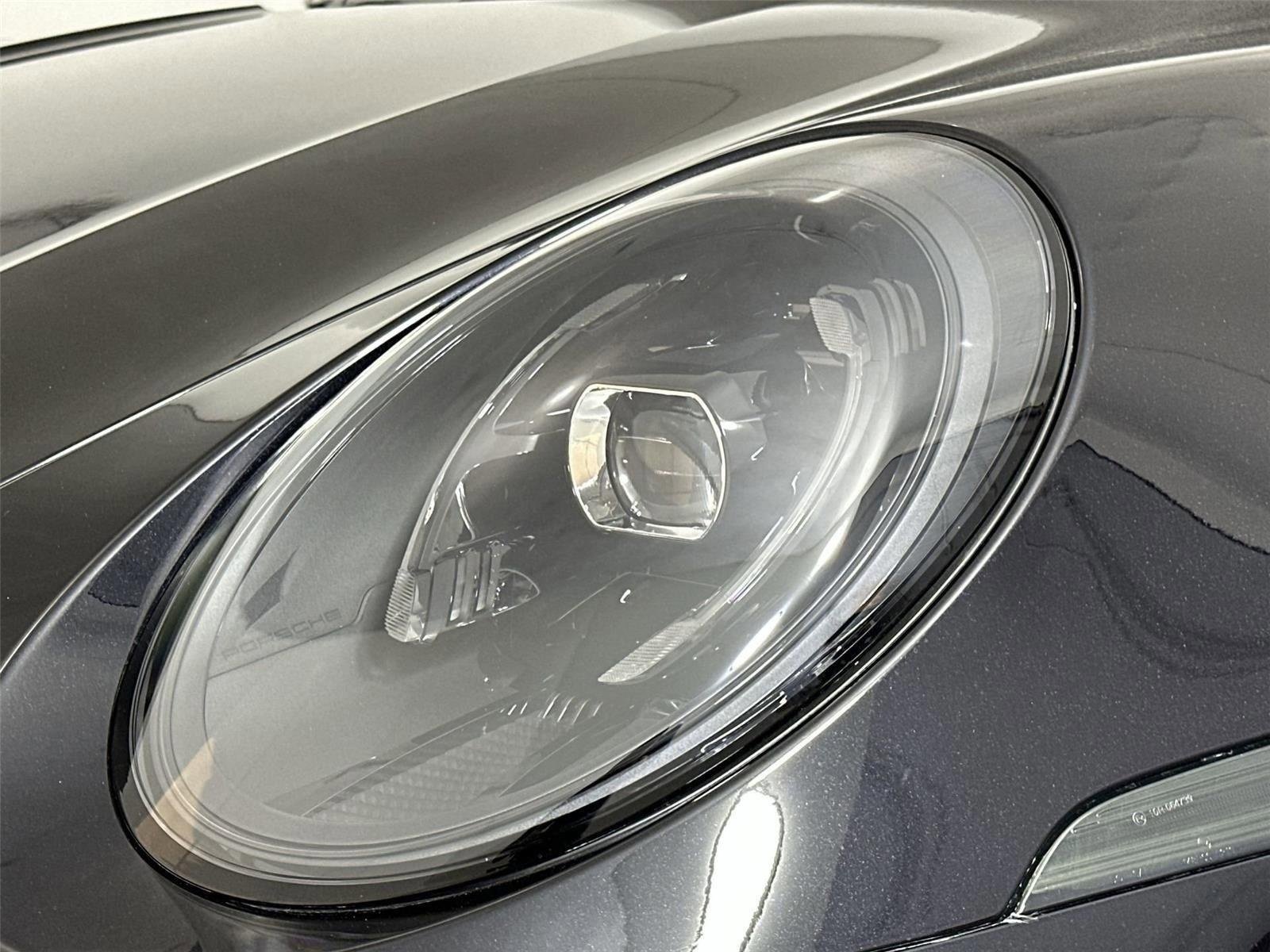 Used 2025 Porsche 911 Carrera S RWD image 29