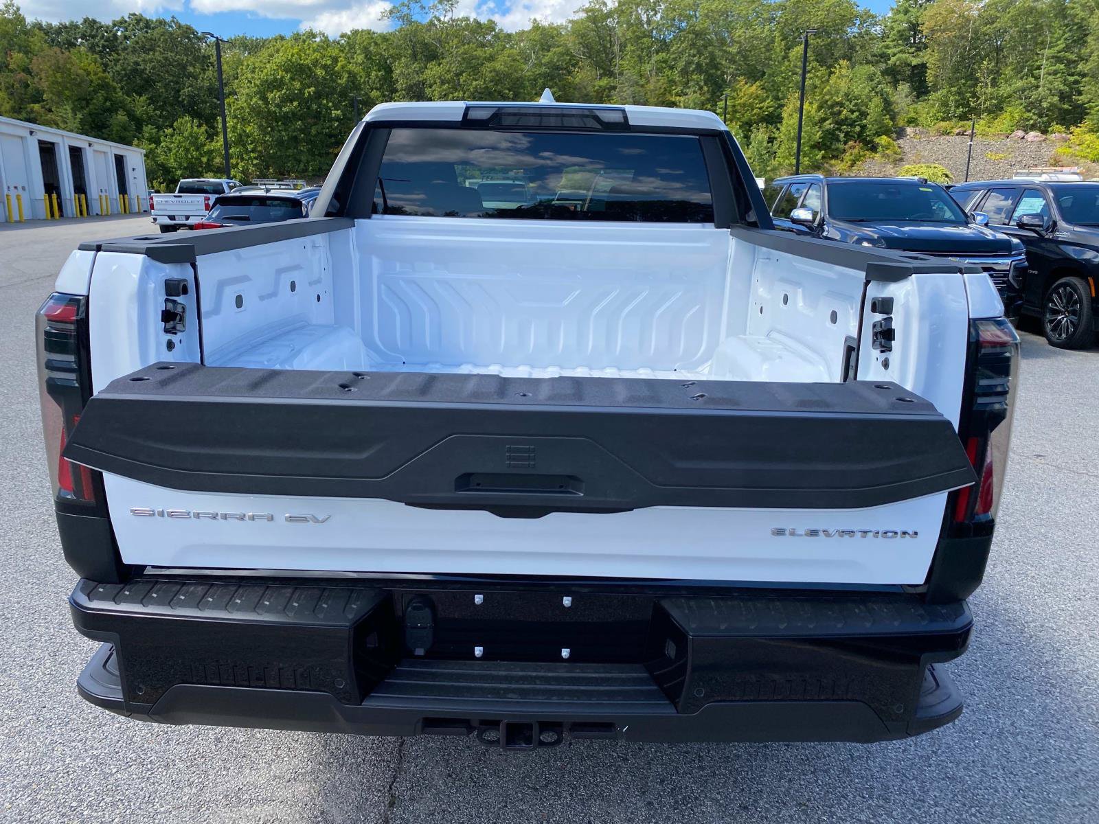 New 2026 GMC Sierra EV Elevation AWD/4WD image 5