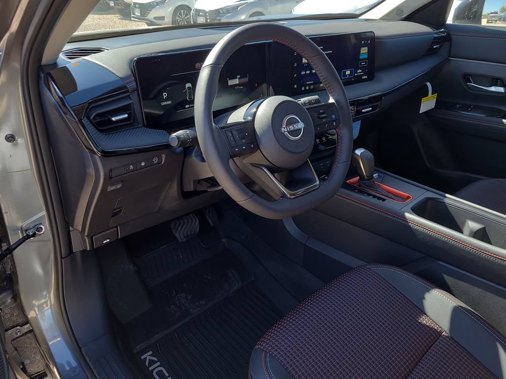 New 2026 Nissan Kicks SR w/ SR Premium Package FWD image 14