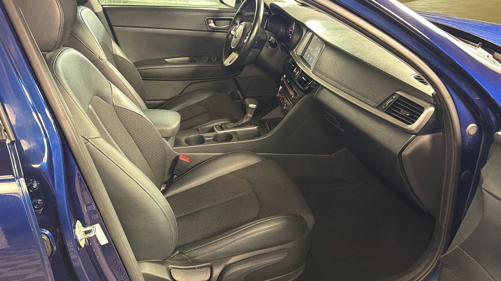 Used 2019 Kia Optima S w/ S Panoramic Sunroof Package image 9