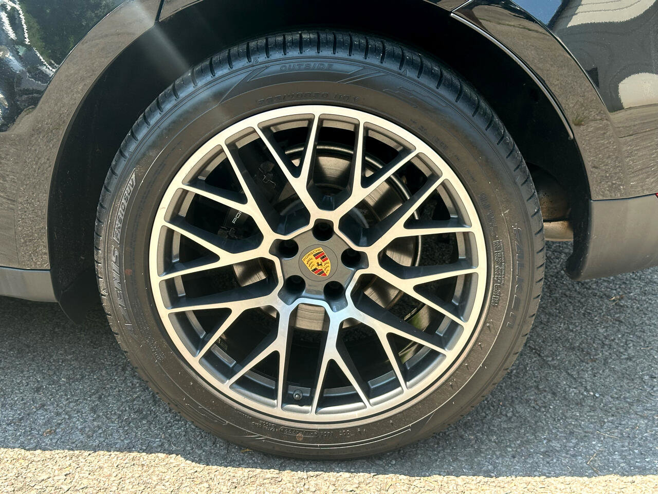 Used 2018 Porsche Macan Sport Edition image 6