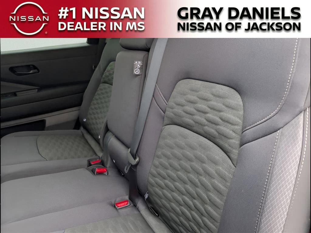 New 2026 Nissan Pathfinder SV image 21