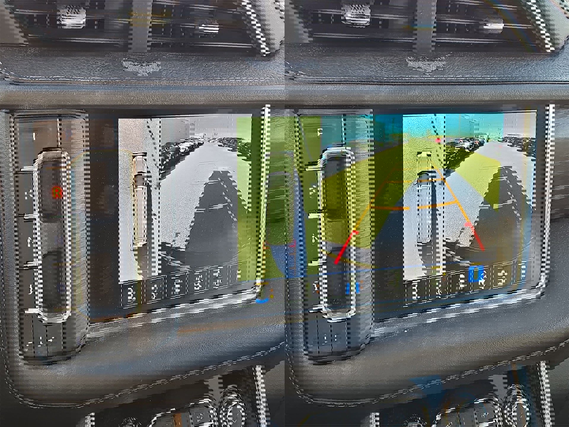 Used 2022 GMC Yukon XL Denali image 18