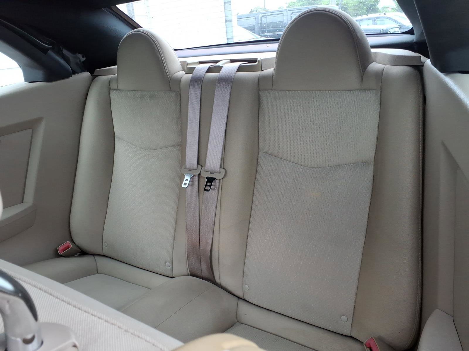 Used 2012 Chrysler 200 Touring FWD image 10