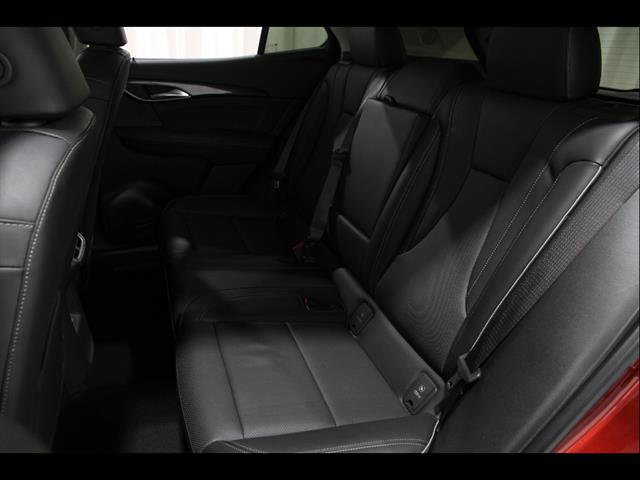 Used 2023 Buick Envision Essence image 18