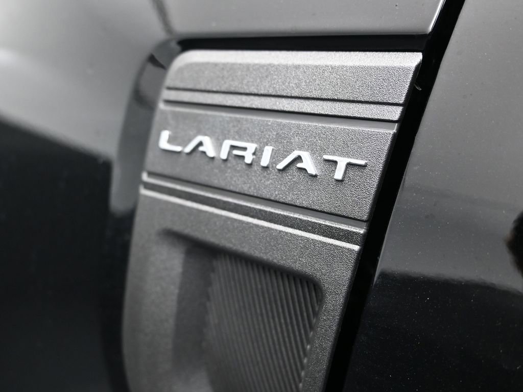 New 2026 Ford Maverick Lariat image 16