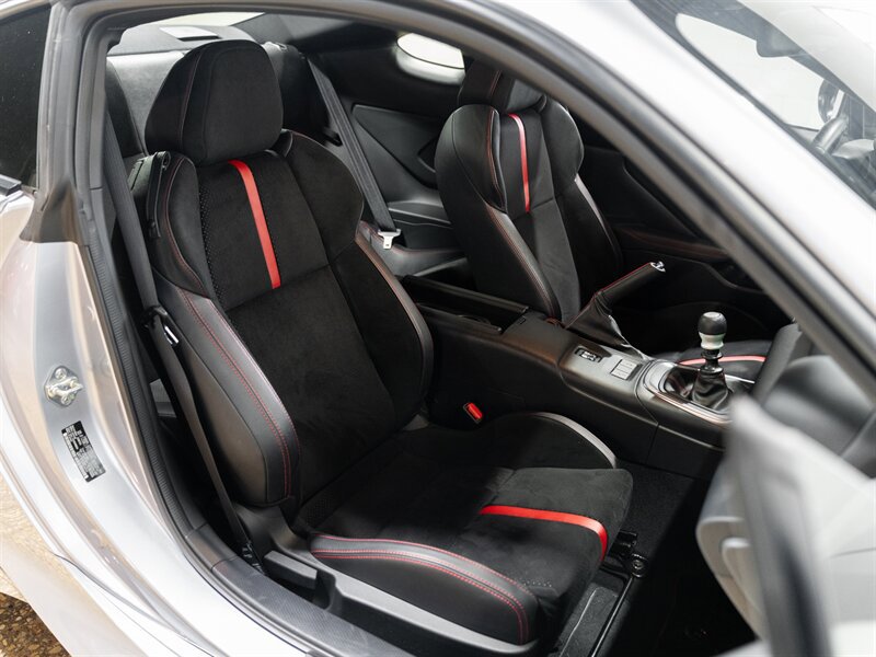 Used 2023 Subaru BRZ Limited RWD image 18