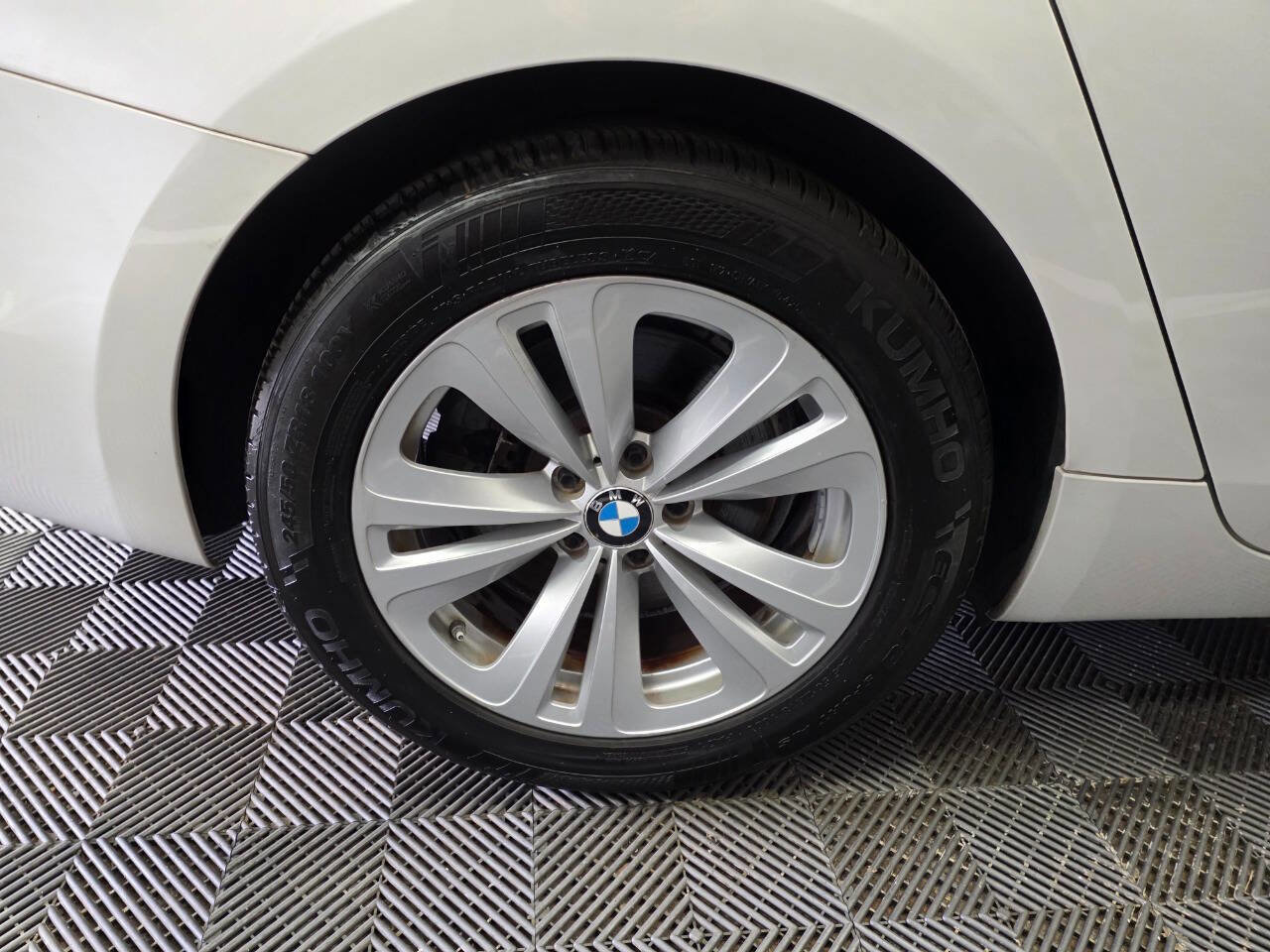 Used 2011 BMW 535i Gran Turismo RWD image 38