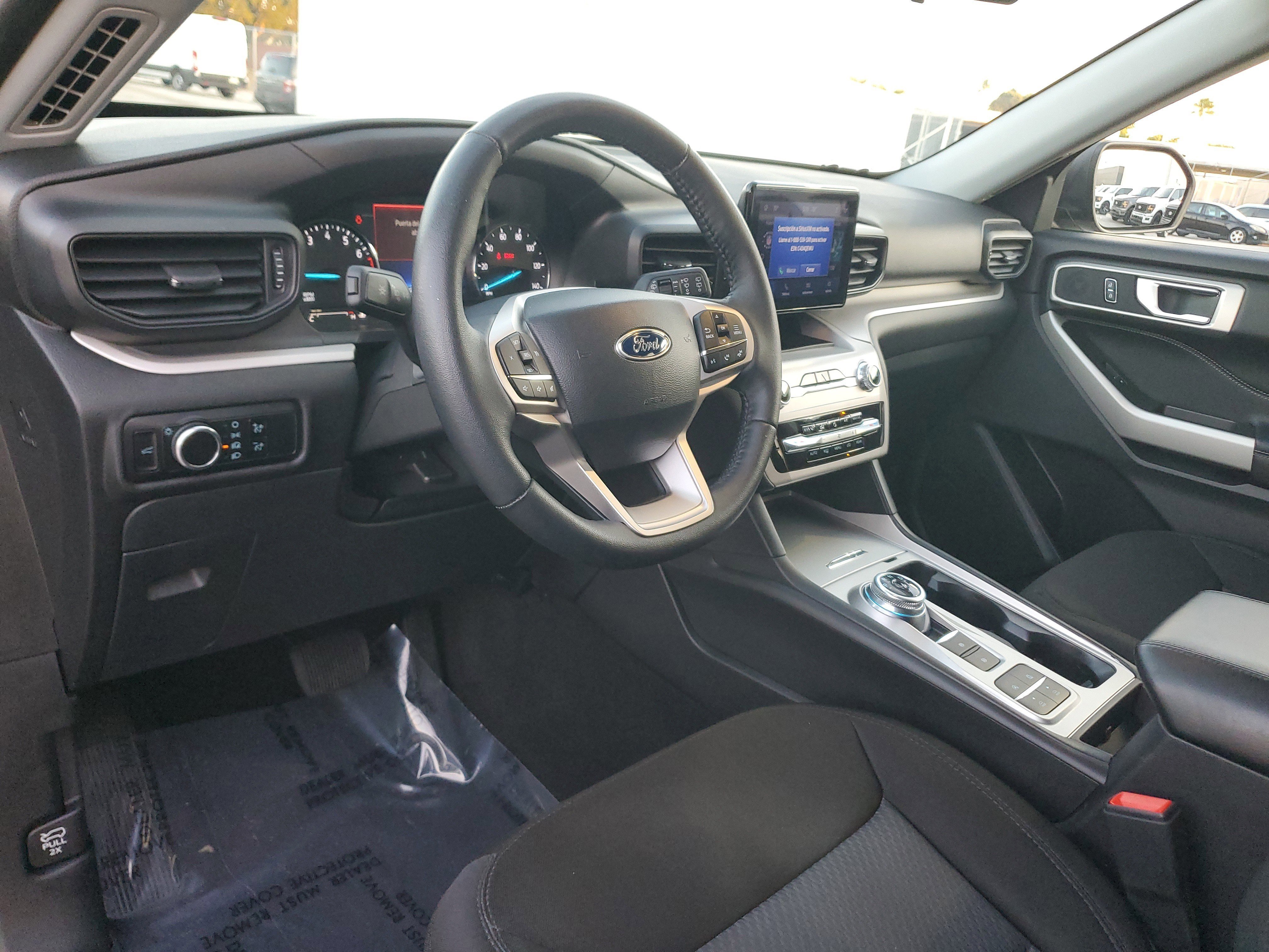 Certified 2023 Ford Explorer XLT image 9