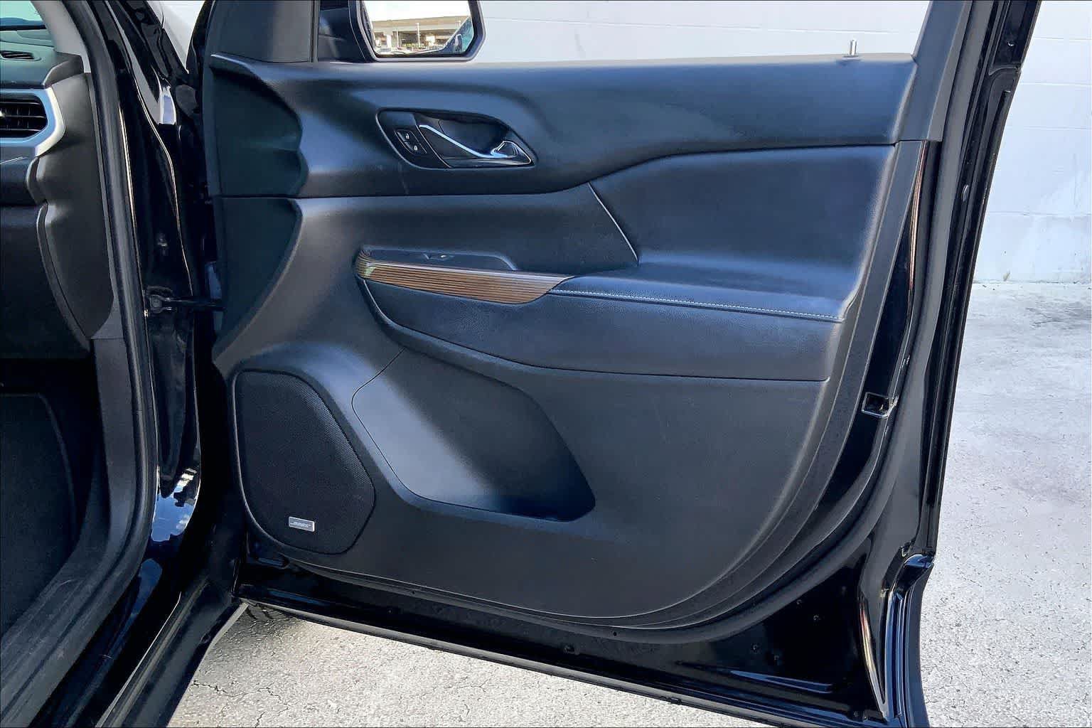 Used 2018 GMC Acadia SLE FWD image 28