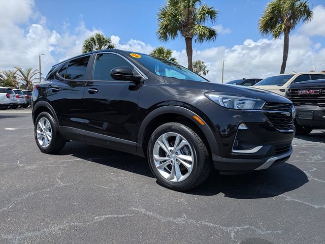 Used 2023 Buick Encore GX Preferred w/ Cold Weather Comfort Package AWD/4WD image 2