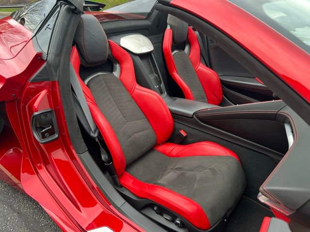 Used 2021 Chevrolet Corvette Stingray Premium Conv w/ Z51 Performance Package RWD image 21