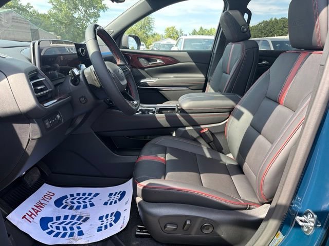 New 2027 Chevrolet Traverse RS w/ LPO, Floor Liner Package AWD/4WD image 28