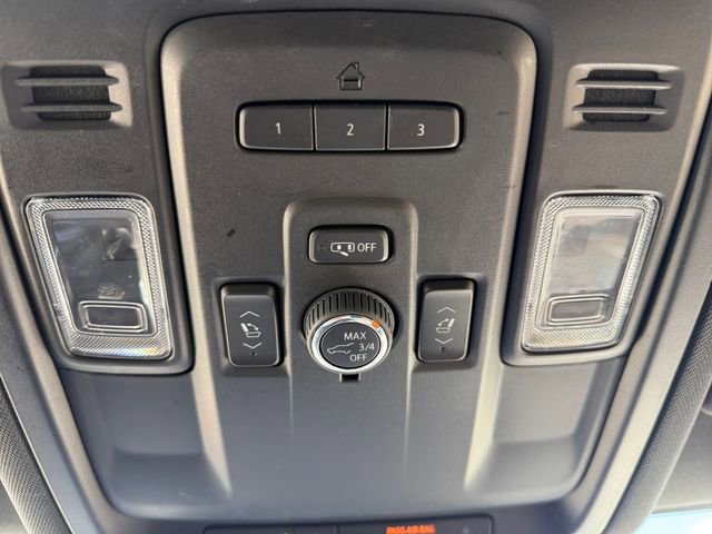 Used 2022 Chevrolet Tahoe Z71 w/ Luxury Package image 31