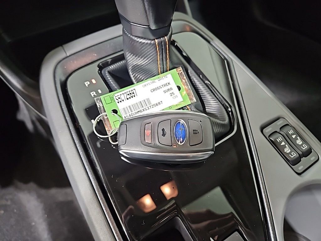 New 2025 Subaru Crosstrek 2.5i Limited w/ Crosstrek Mirror Package image 29