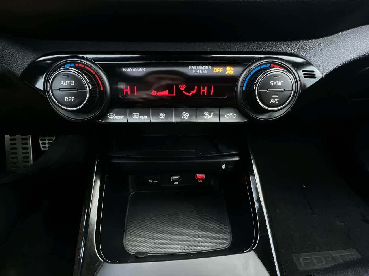 Certified 2022 Kia Forte GT FWD image 19