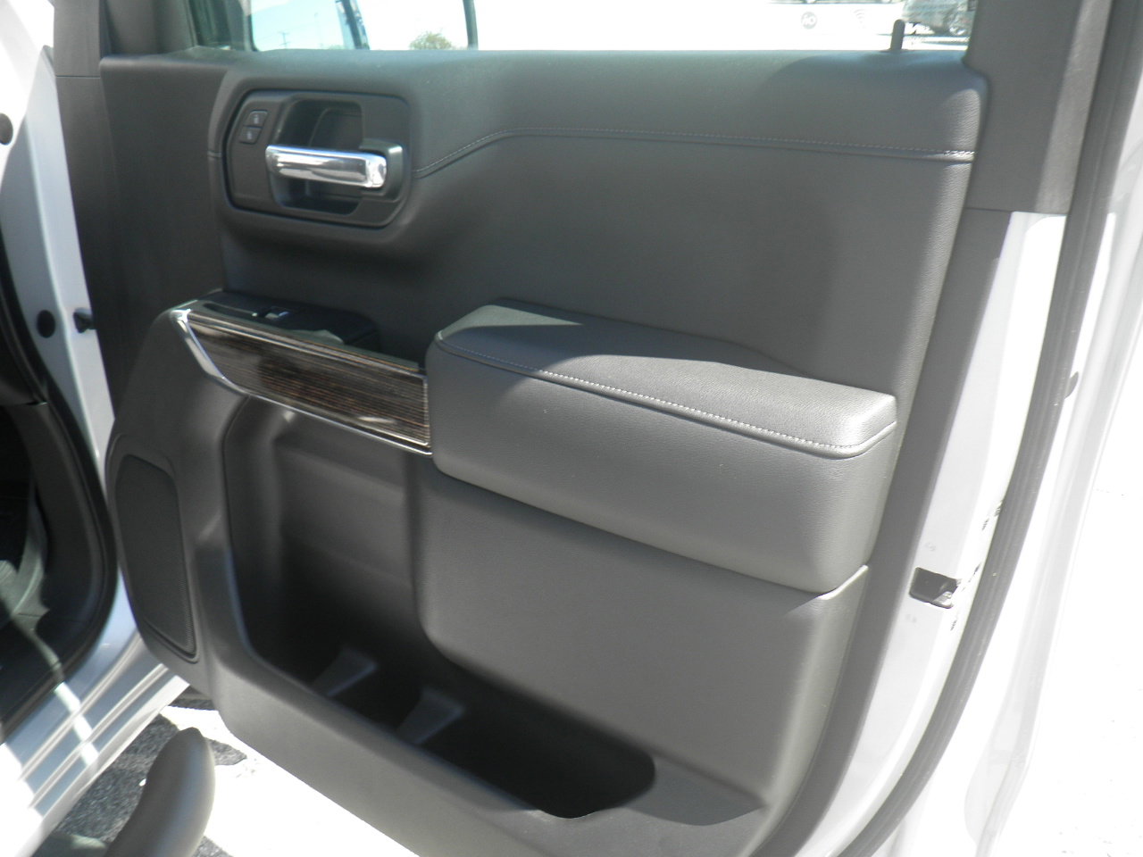 Used 2019 GMC Sierra 1500 SLE w/ SLE Value Package AWD/4WD image 26