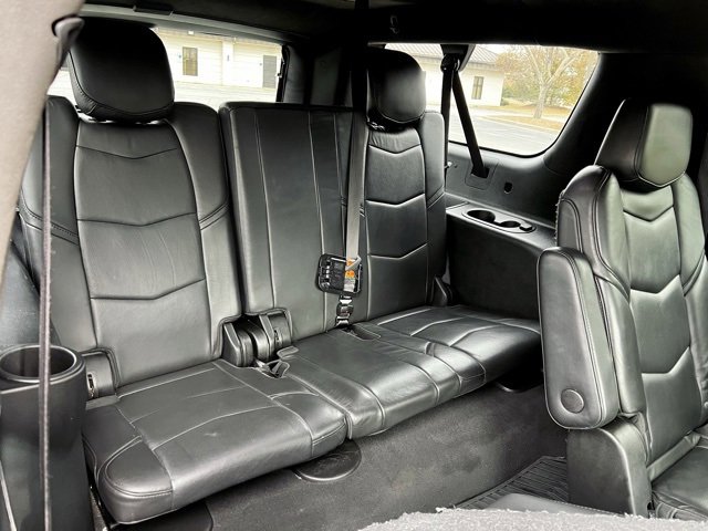 Used 2019 Cadillac Escalade ESV Platinum image 28