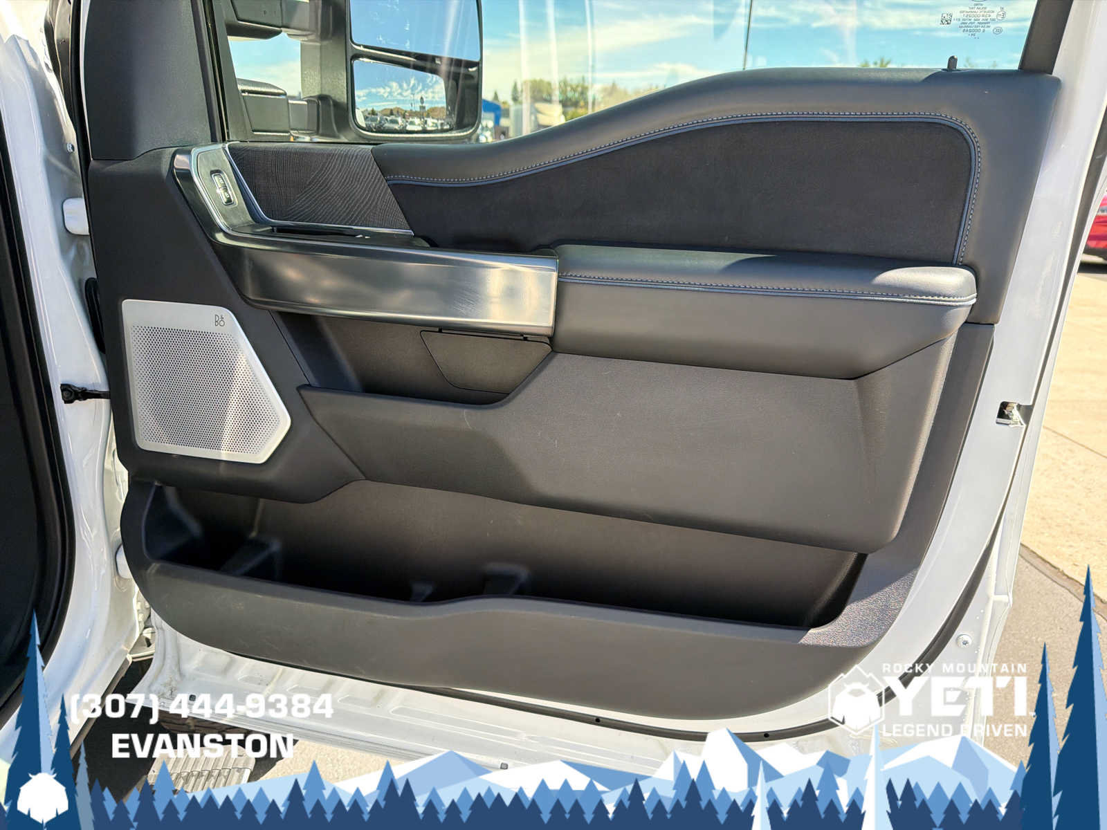 Used 2025 Ford F350 Platinum AWD/4WD image 15