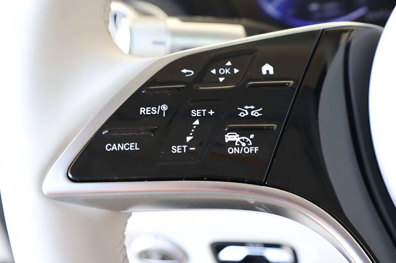 Used 2022 Mercedes-Benz EQS 580 4MATIC Sedan image 23