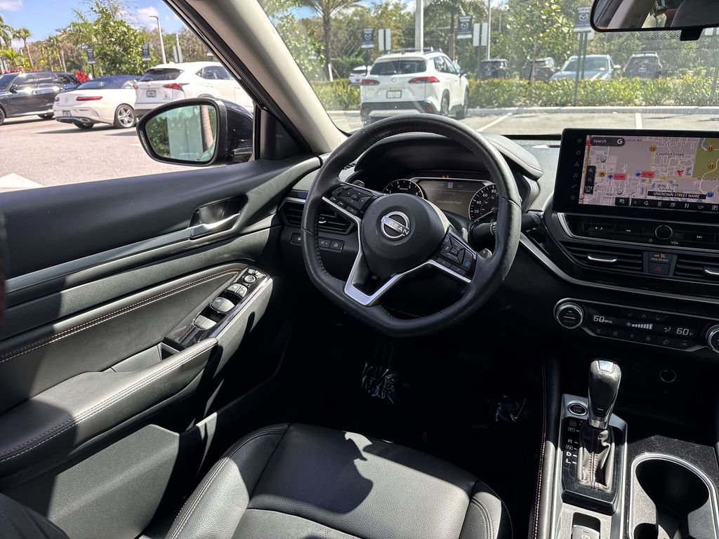 Used 2023 Nissan Altima 2.0 SR image 22