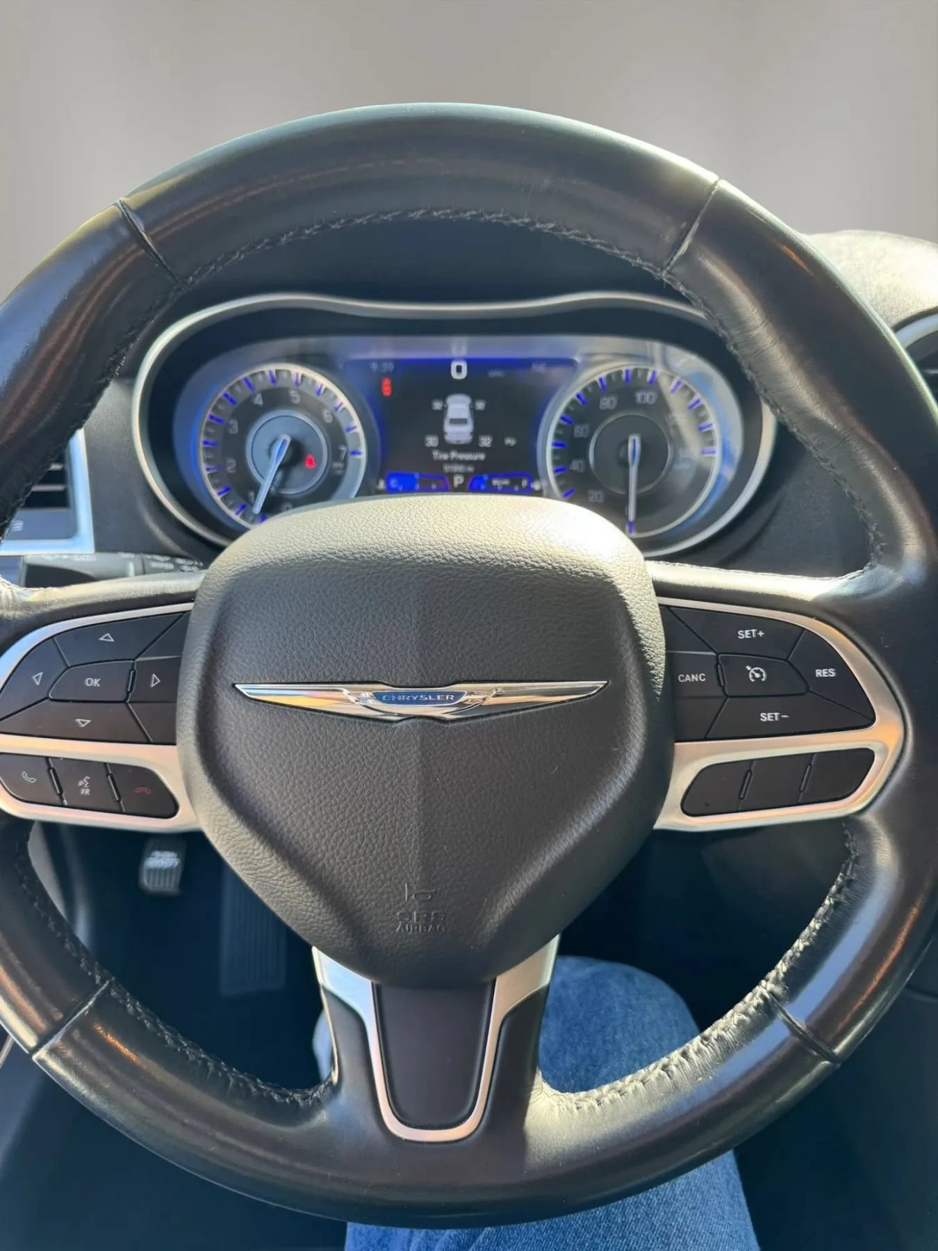 Used 2022 Chrysler 300 Touring w/ Sport Appearance Package RWD image 10