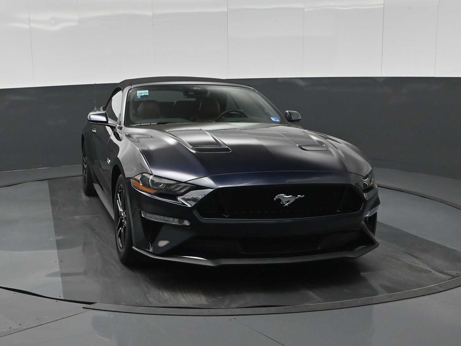 Used 2021 Ford Mustang GT Premium w/ Ford Safe & Smart Package image 3