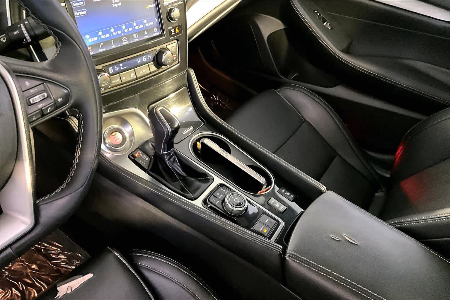 Used 2018 Nissan Maxima 3.5 SL FWD image 17