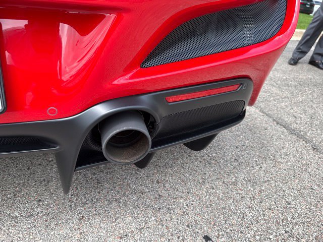Used 2021 Ferrari F8 Tributo RWD image 44