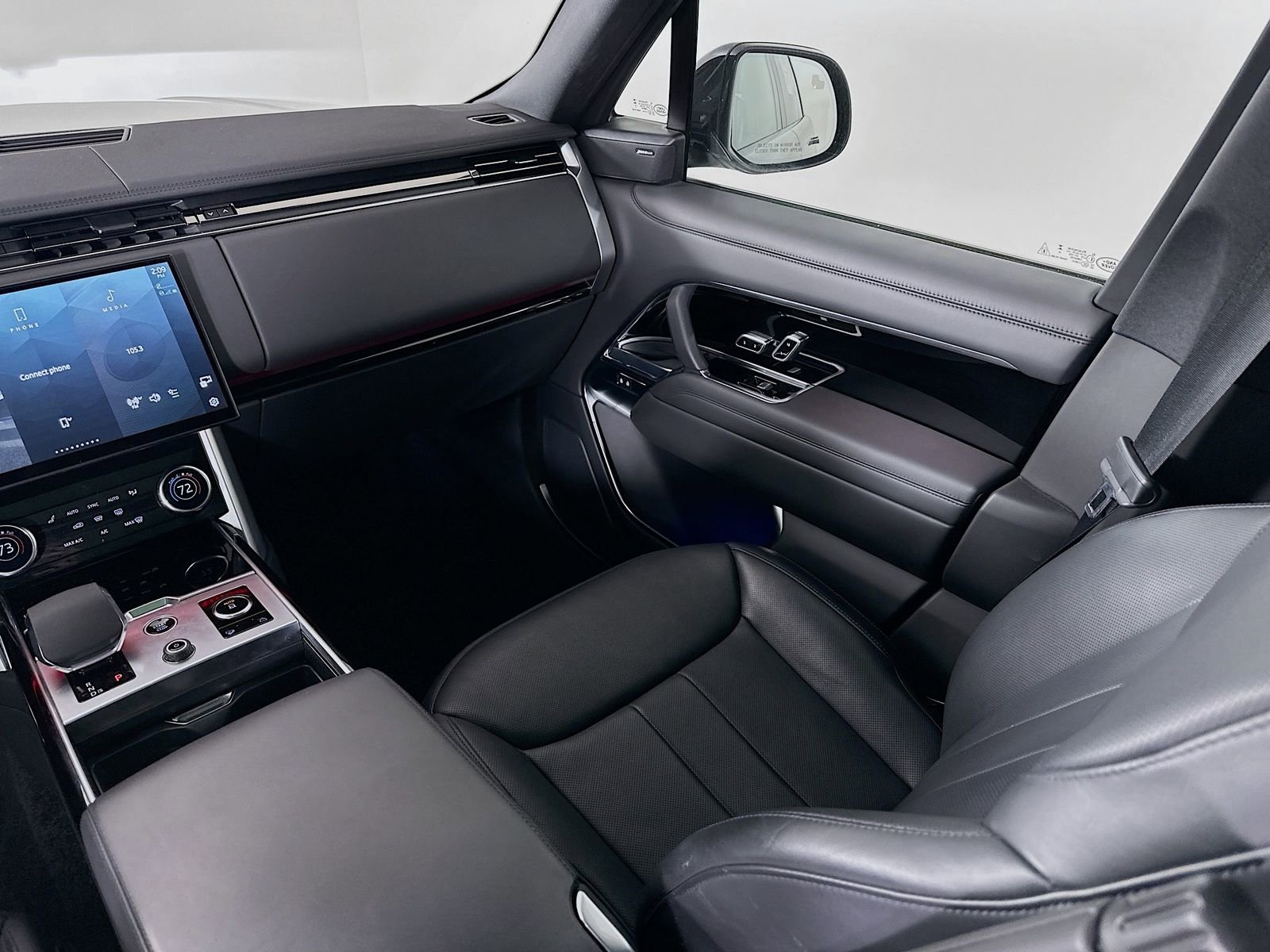 Used 2023 Land Rover Range Rover SE AWD/4WD image 22