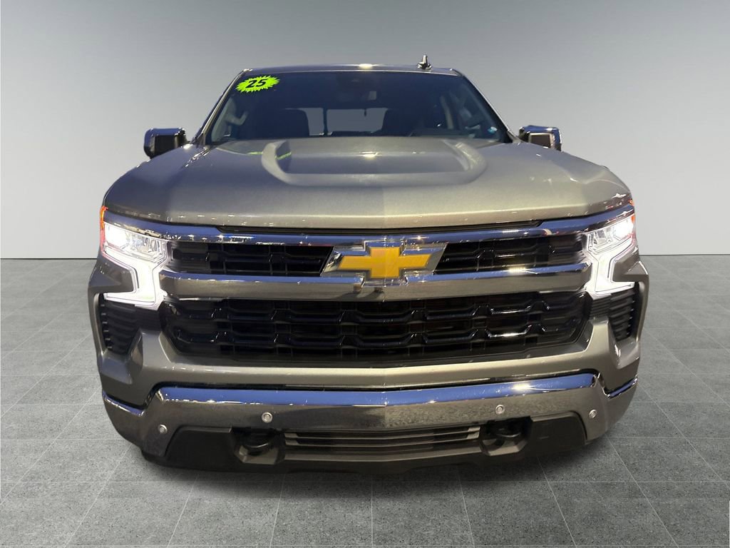 Used 2025 Chevrolet Silverado 1500 LT w/ Safety Package image 9