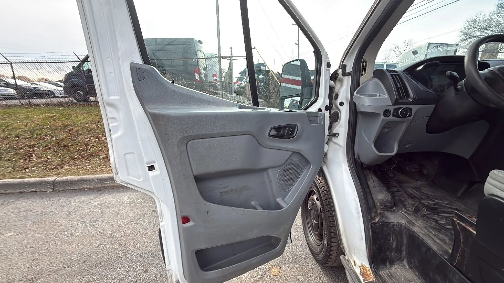 Used 2015 Ford Transit 250 148 Low Roof image 7