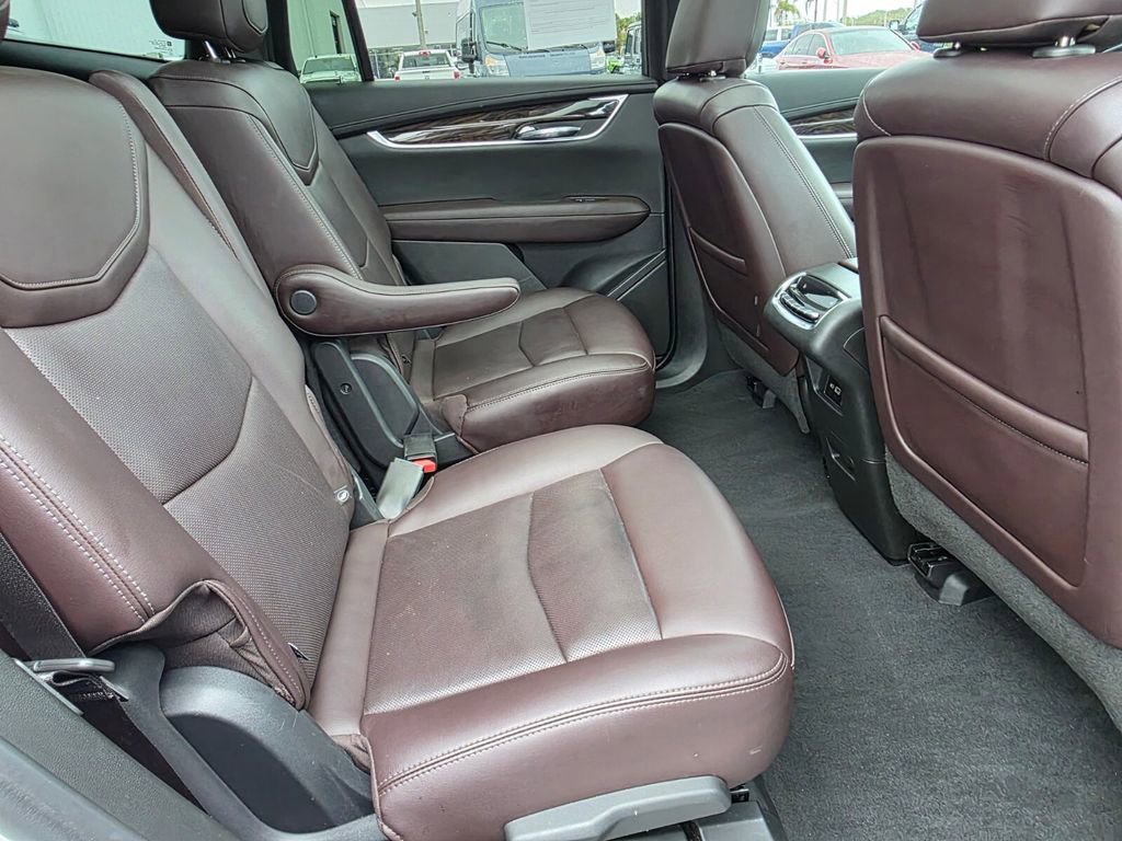 Used 2021 Cadillac XT6 Premium Luxury FWD image 13