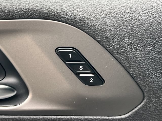 New 2027 Chrysler Pacifica Select AWD/4WD image 16