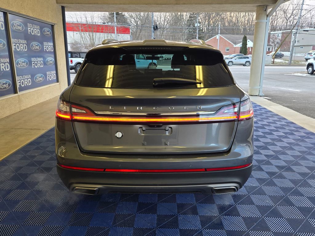 Used 2022 Lincoln Nautilus Reserve w/ Equipment Group 201A image 6