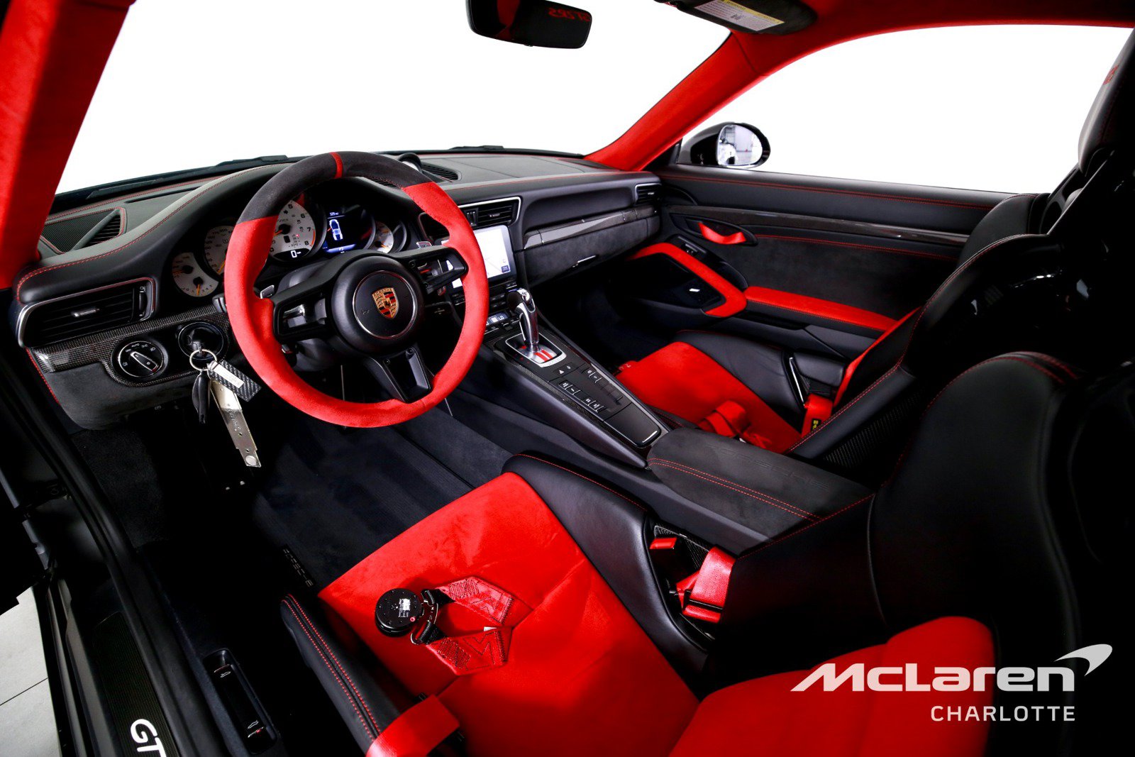 Used 2018 Porsche 911 GT2 RS RWD image 12