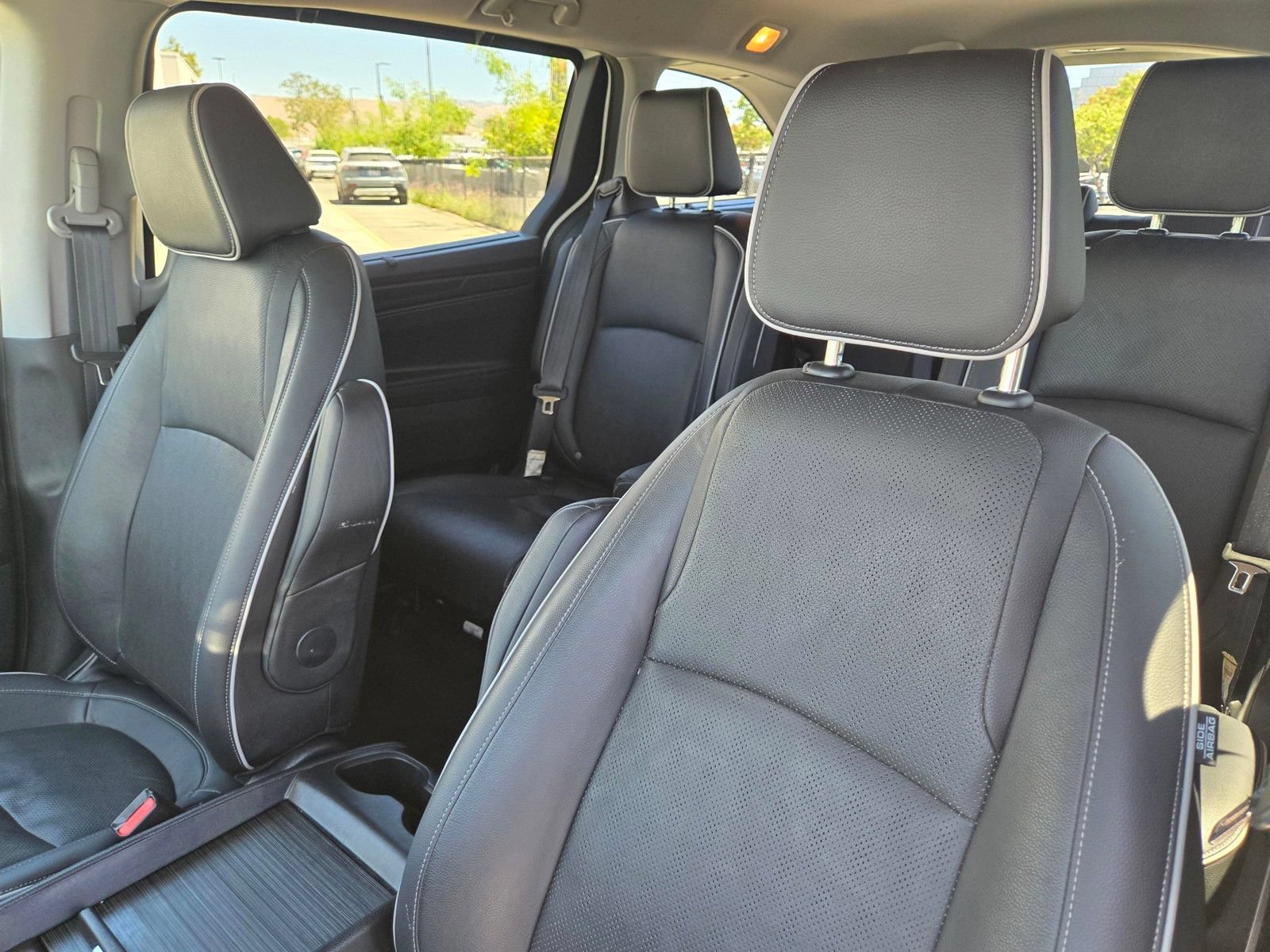 Used 2023 Honda Odyssey Elite image 13