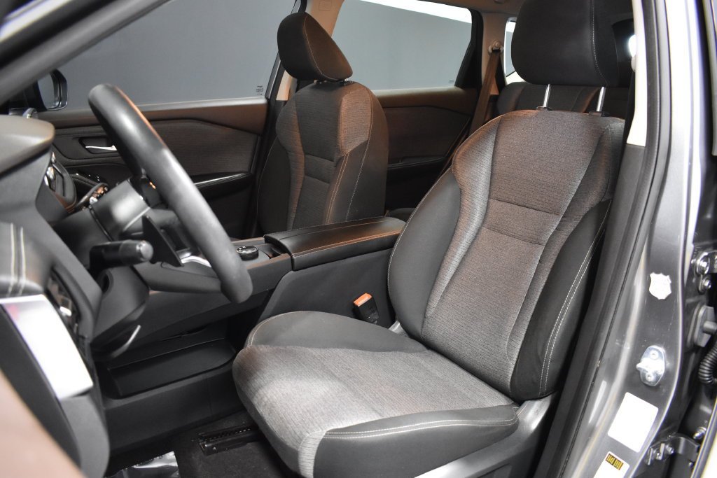 Used 2021 Nissan Rogue SV AWD/4WD image 5