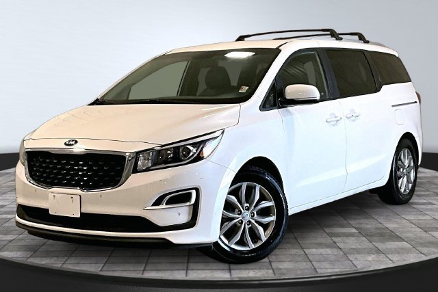 Used 2019 Kia Sedona EX FWD image 3
