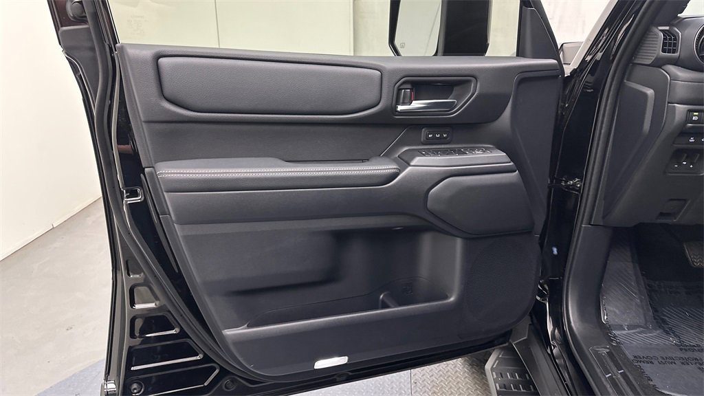 Used 2024 Toyota Land Cruiser image 18