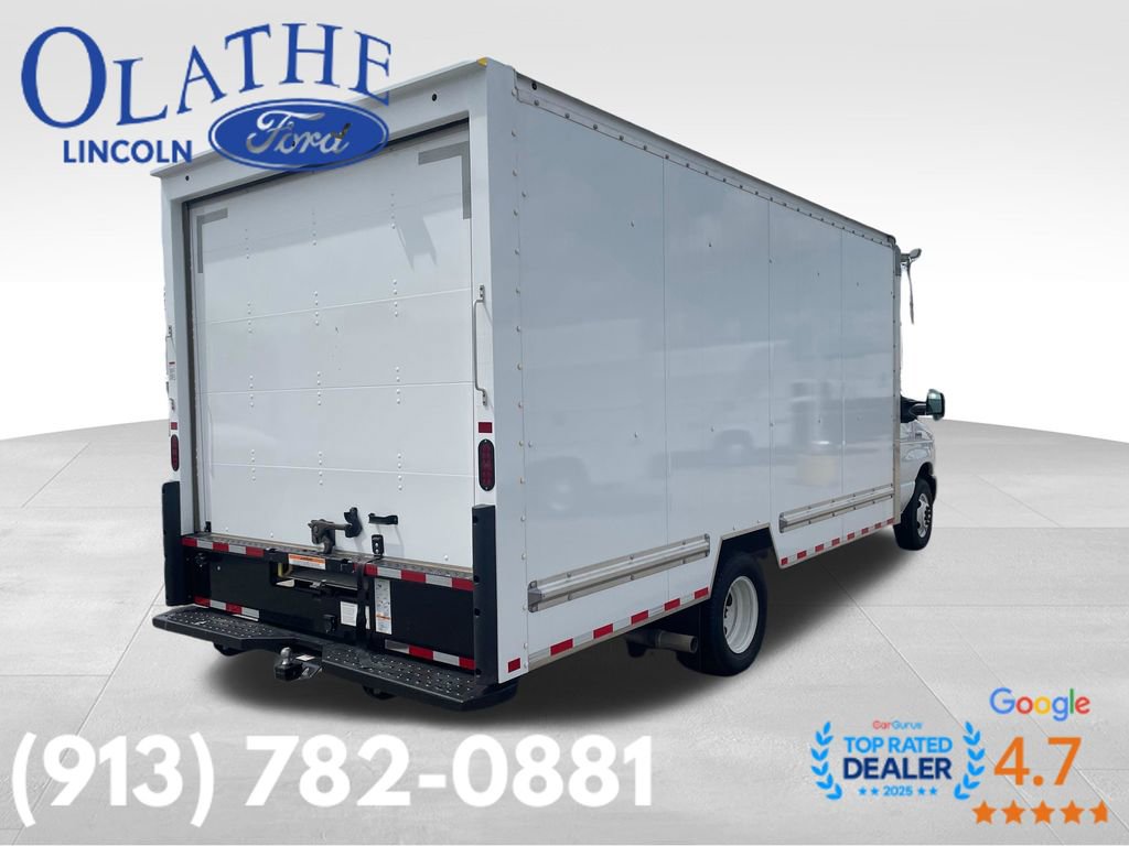 Used 2023 Ford E-350 and Econoline 350 Super Duty w/ Driver's Safety Package RWD image 5