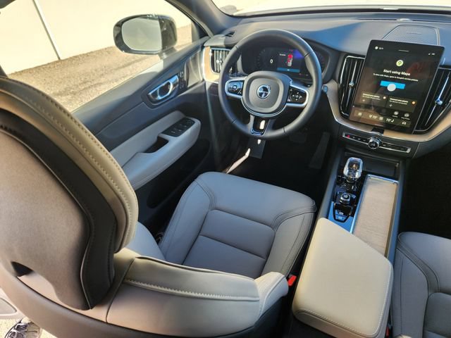New 2026 Volvo XC60 B5 Plus w/ Protection Package Premier AWD/4WD image 10