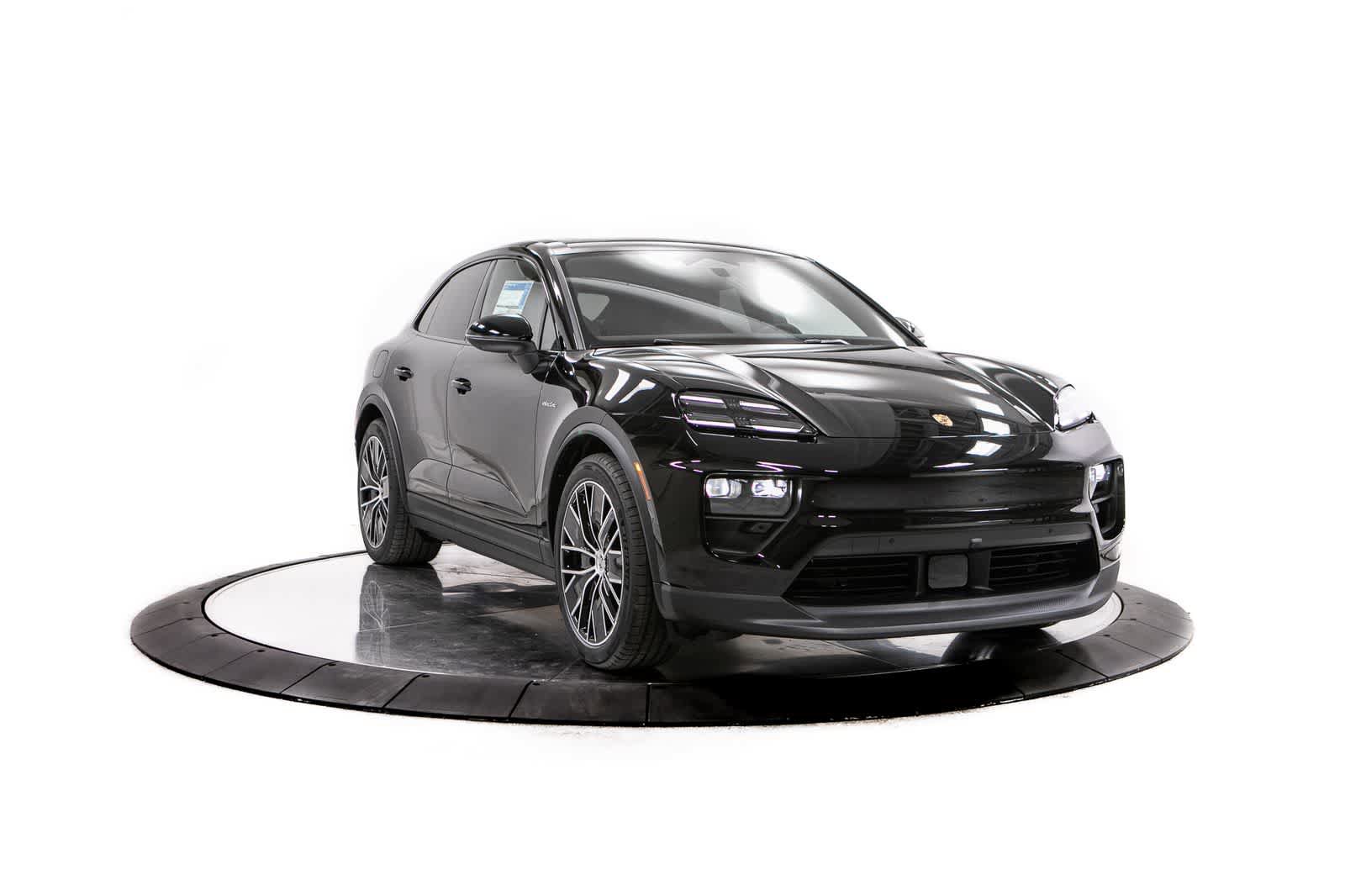 New 2026 Porsche Macan Electric RWD image 9