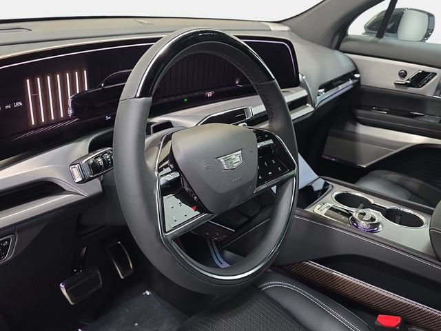 New 2027 Cadillac Vistiq Luxury w/ LPO, Floor Liner Package AWD/4WD image 12