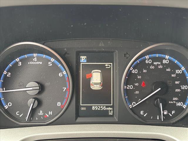 Used 2017 Toyota RAV4 LE image 17