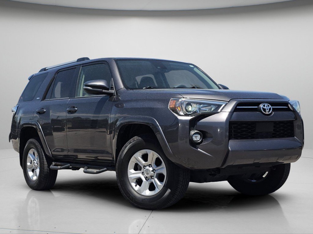 Used 2022 Toyota 4Runner SR5 Premium AWD/4WD image 31